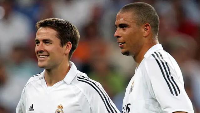 字母哥在谈 字母哥在谈